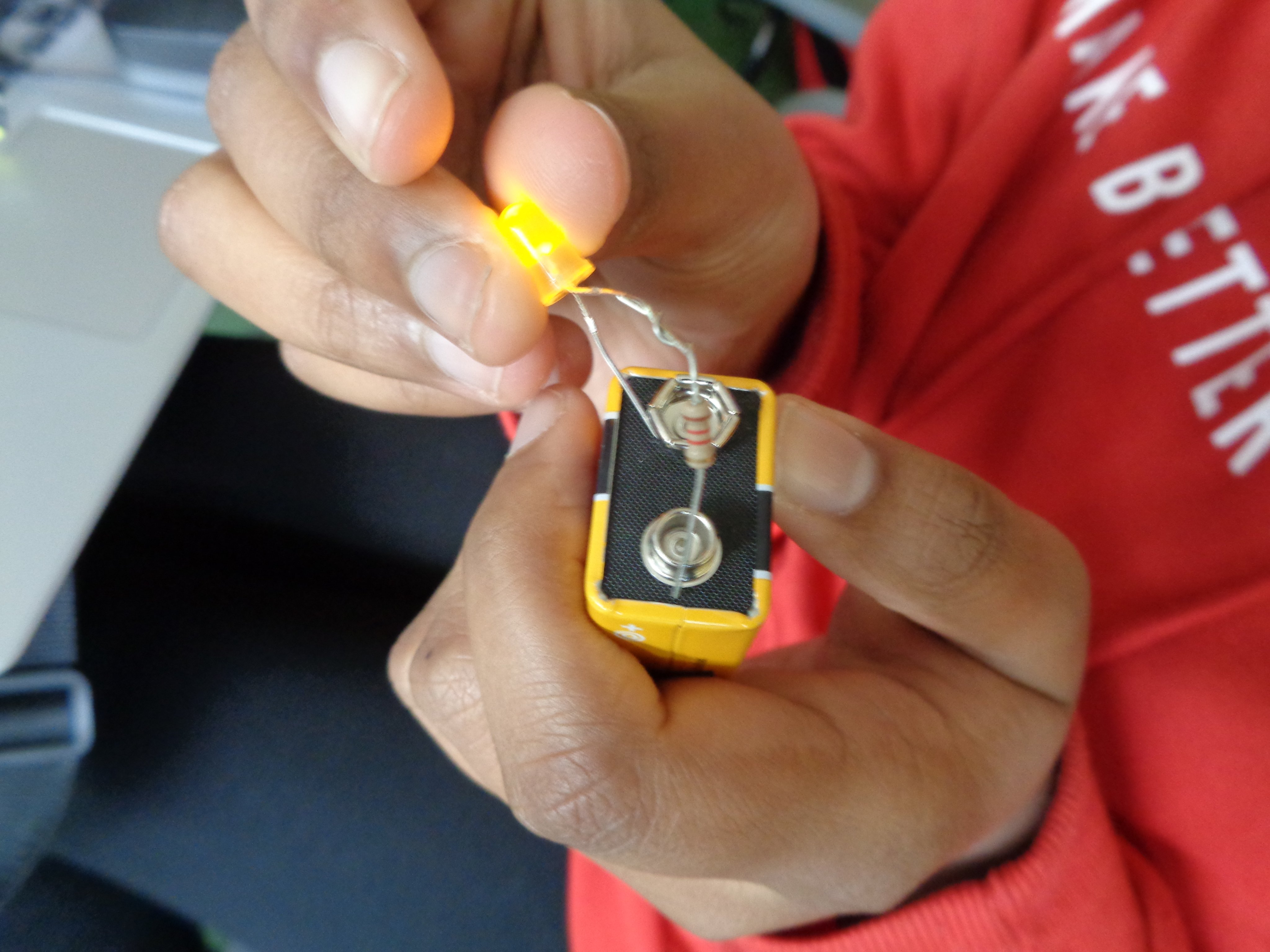 led+resistor+battery